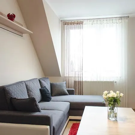 Apartamenty Gizycko 公寓 吉日茨科